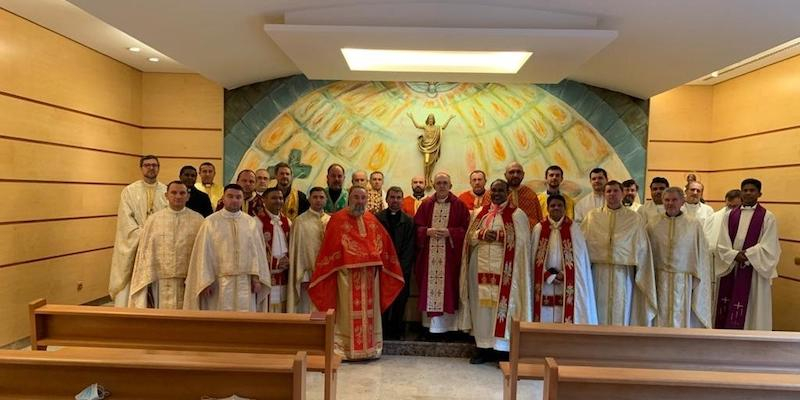 El cardenal Osoro se re&uacute;ne con los sacerdotes del Ordinariato para los fieles cat&oacute;licos orientales residentes en Espa&ntilde;a
