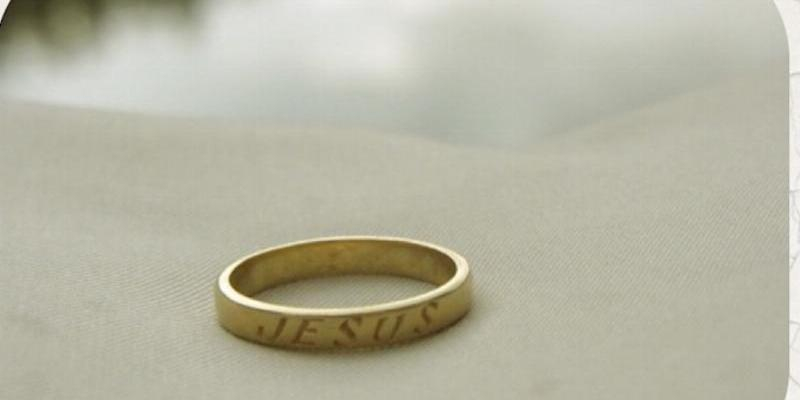 La UESD analiza el Ritual de Consagraci&oacute;n de V&iacute;rgenes en una jornada de formaci&oacute;n presentada por monse&ntilde;or Jes&uacute;s Vidal