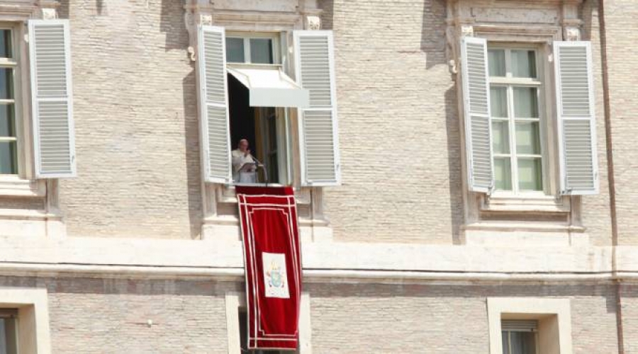 Papa Francisco: Lo importante es reconocer los errores con coraz&oacute;n humilde