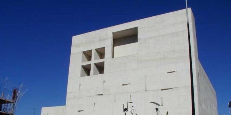 Sant&iacute;sima Trinidad de Collado Villalba celebra su fiesta titular con una Misa solemne