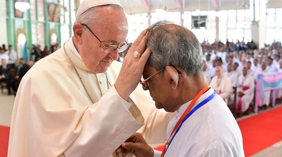 El Papa Francisco a sacerdotes y consagrados en Bangladesh: «Cuiden la semilla de la vocación»