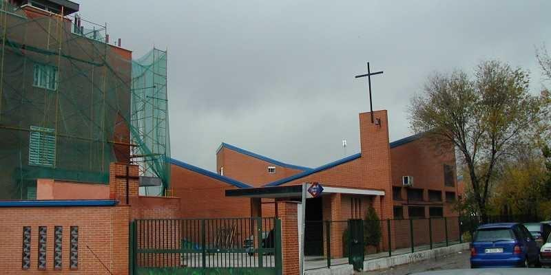 El vicario episcopal de la VIII visita la residencia de sacerdotes Virgen del Refugio