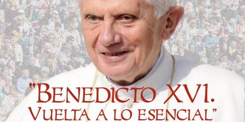 Santísimo Cristo de la Victoria rinde un nuevo homenaje a Benedicto XVI con una ponencia de monseñor Reig Pla