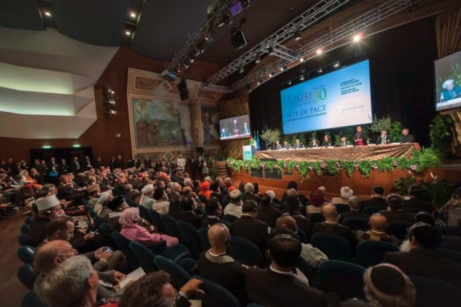 Comenz&oacute; en As&iacute;s el encuentro 'Sed de Paz'