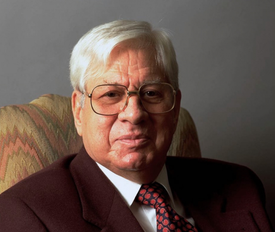 Mons. Mart&iacute;nez Camino preside una Misa por el XII aniversario del fallecimiento de Fernando Rielo