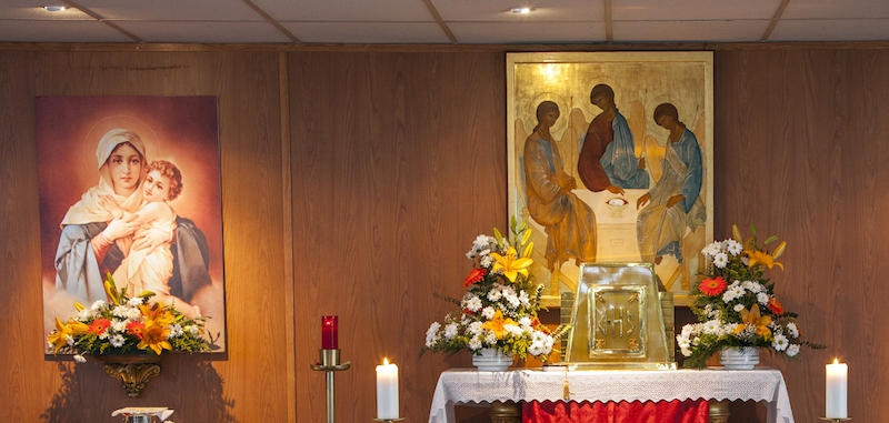 Monseñor Jesús Vidal realiza la visita pastoral a San Benito Menni de Carabanchel