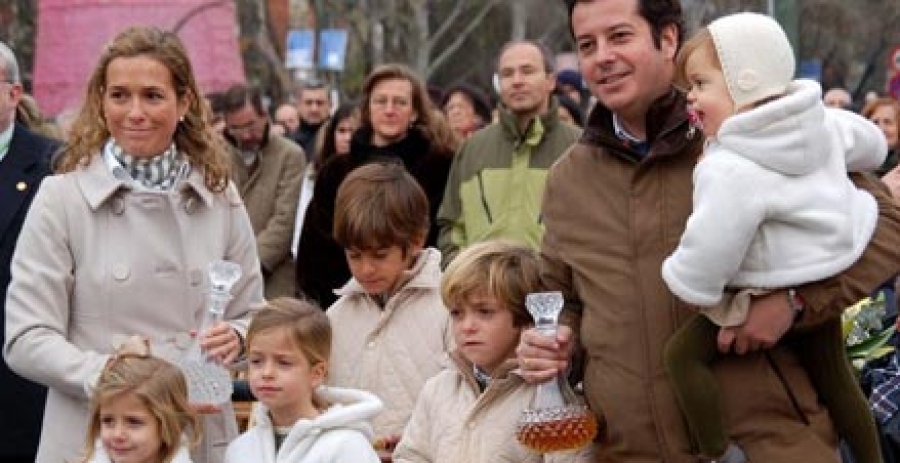 El Arzobispo de Madrid bendecirá personalmente a cada familia en la Catedral de la Almudena