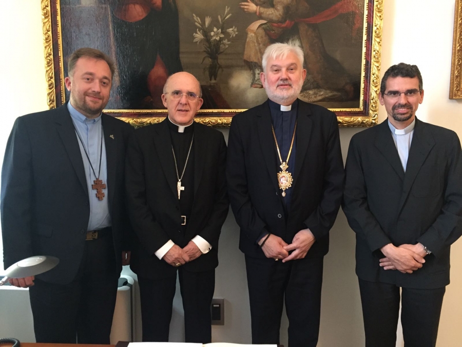 El cardenal arzobispo recibe al obispo Milyan, auxiliar y vicario general del Arzobispado Mayor de Ucrania