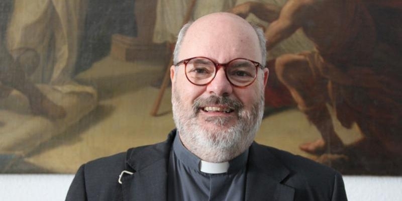 El cardenal Osoro nombra a Jorge Ávila nuevo deán de la catedral