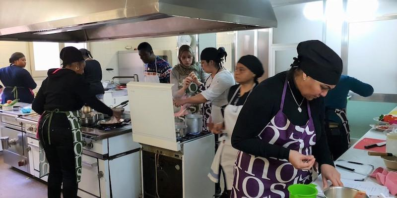 C&aacute;ritas denuncia que las trabajadoras del hogar siguen sin tener unas condiciones laborales dignas tras un a&ntilde;o de pandemia