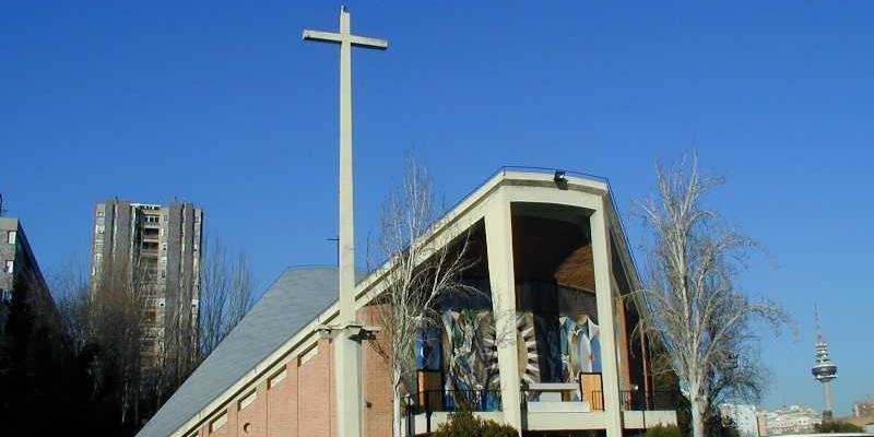 Santa Mar&iacute;a del Pilar de los Marianistas conmemora a su titular con una solemne Eucarist&iacute;a