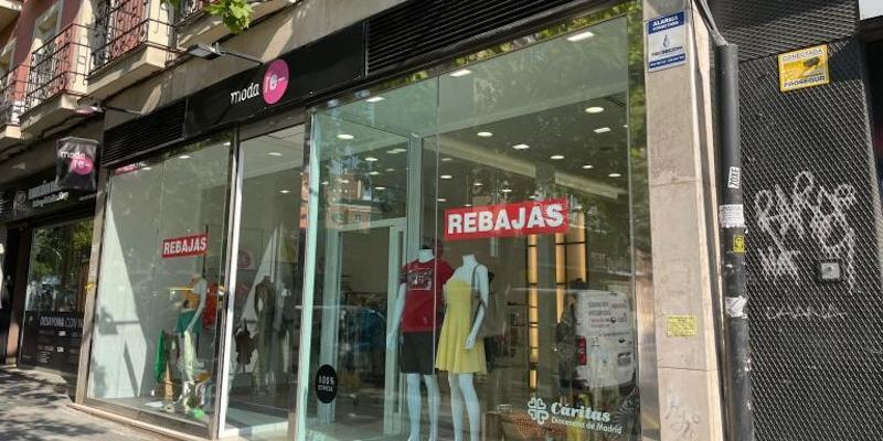 Comienzan las rebajas en las tiendas Moda Re- de Cáritas Diocesana de Madrid: ropa con criterios éticos a precios increíbles