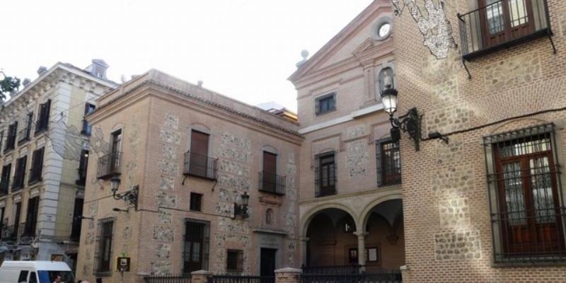 El voluntariado cultural Spiritus Artis de San Gin&eacute;s analiza la nueva evangelizaci&oacute;n en la gran ciudad