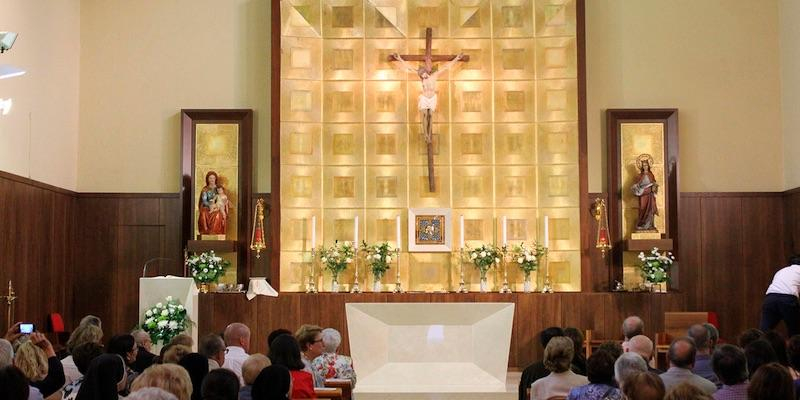 Adultos de Santa Matilde reciben la Confirmaci&oacute;n de manos de monse&ntilde;or Juan Antonio Mart&iacute;nez Camino