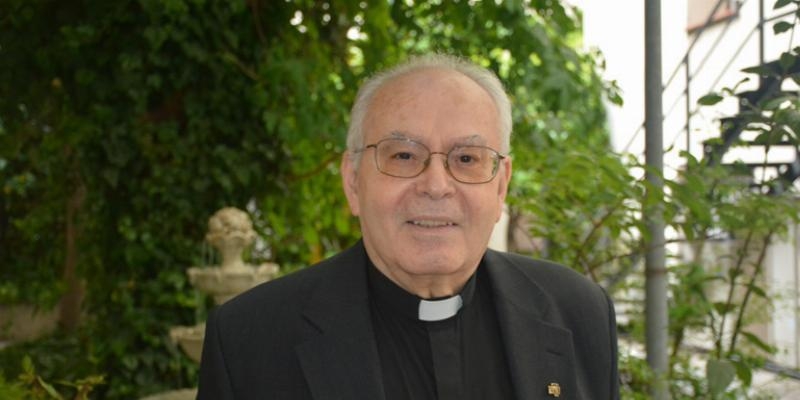 El misionero claretiano Aquilino Bocos Merino recibe la ordenaci&oacute;n episcopal de manos del cardenal Fernando Sebasti&aacute;n