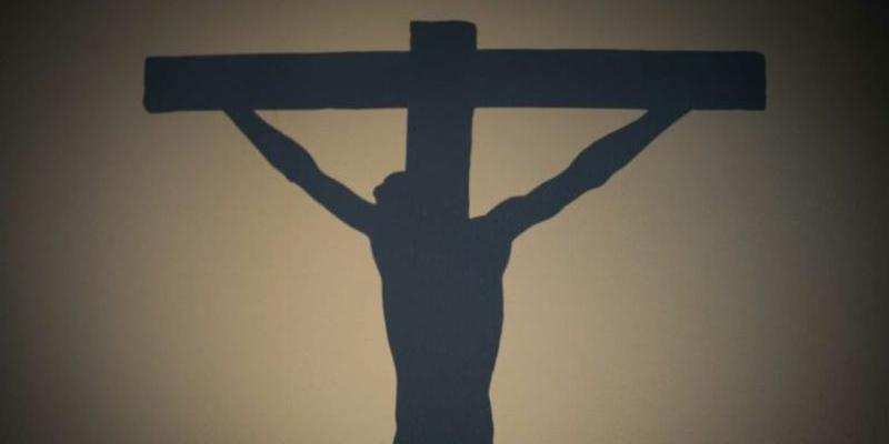 Los ni&ntilde;os de San Antonio Mar&iacute;a Zaccaria escenifican el camino de Jes&uacute;s al Calvario