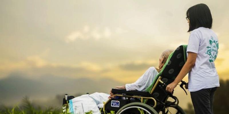 La Universidad Francisco de Vitoria acoge una Jornada sobre familia y cuidados paliativos