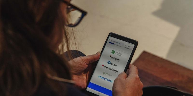 Las ONG jesuitas presentan la campa&ntilde;a 'Conectadas' por una digitalizaci&oacute;n al servicio del cambio social