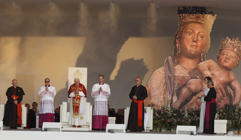 La Almudena acogerá este sábado una Misa funeral por Benedicto XVI