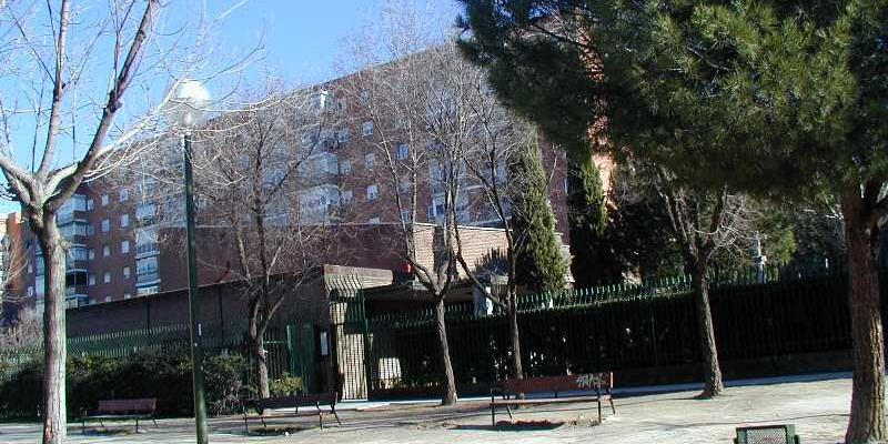 Monse&ntilde;or Jes&uacute;s Vidal inaugura en Nuestra Se&ntilde;ora de la Monta&ntilde;a su recorrido por Nuestra Se&ntilde;ora de Moratalaz