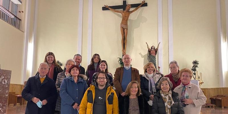 Una veintena de fieles de Santa Mónica participan en un curso para lectores en Misa