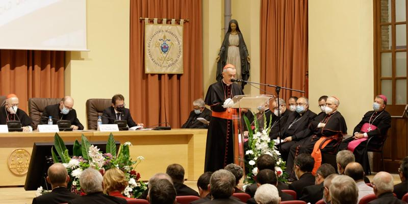 Así fue la inauguración del curso académico de San Dámaso con el cardenal Ladaria