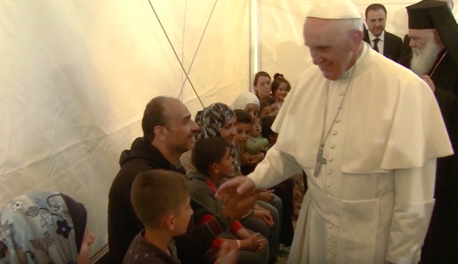 El V&iacute;deo del Papa pide apoyo para los pa&iacute;ses que acogen refugiados