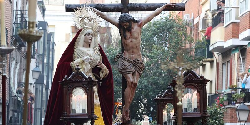 La Hermandad del Perd&oacute;n arranca las celebraciones de su X aniversario con un preg&oacute;n y una salida procesional extraordinaria