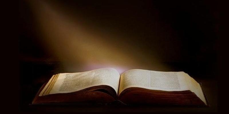 La hermandad del Gran Poder y Esperanza Macarena organiza actividades de formaci&oacute;n para sus miembros