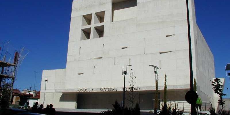 Montse Mart&iacute;n imparte una catequesis b&iacute;blica en Sant&iacute;sima Trinidad de Collado Villalba