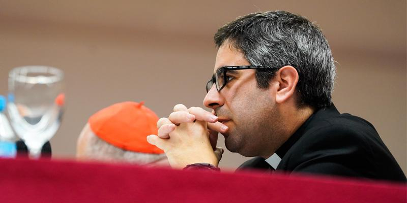 Alberto Fernández, delegado episcopal de las Causas de los Santos: «El Papa Francisco ha sido el Papa de los santos, especialmente de los santos de la puerta de al lado»