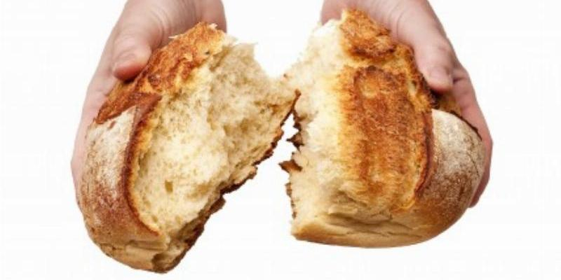 San Ignacio de Loyola de Torrelodones celebra la solemnidad del Corpus con una Misa en el parque Camilo Sexto