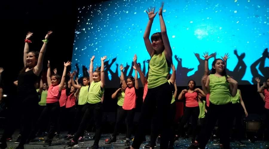 Danos un corazón igualito al tuyo, piden miles de niños argentinos a Jesús