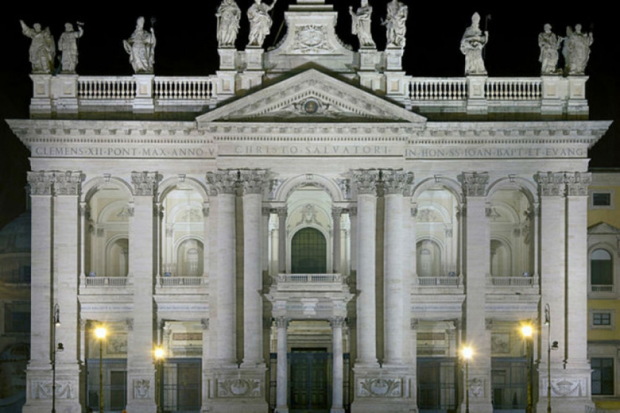 Los cardenales Vallini, Abril y Castell&oacute; y Harvey, legados pontificios para el cierre de las Puertas Santas