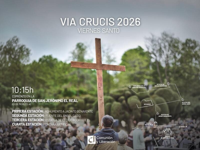 Comunión y Liberación celebra el Vía Crucis de Viernes Santo en el parque del Retiro