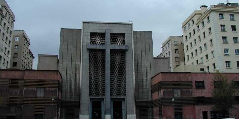 San Juan de la Cruz recibe la visita pastoral de monse&ntilde;or Santos Montoya