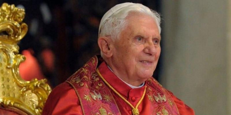San Miguel Arcángel de Las Rozas organiza una charla formativa titulada &#039;El legado de Benedicto XVI&#039;