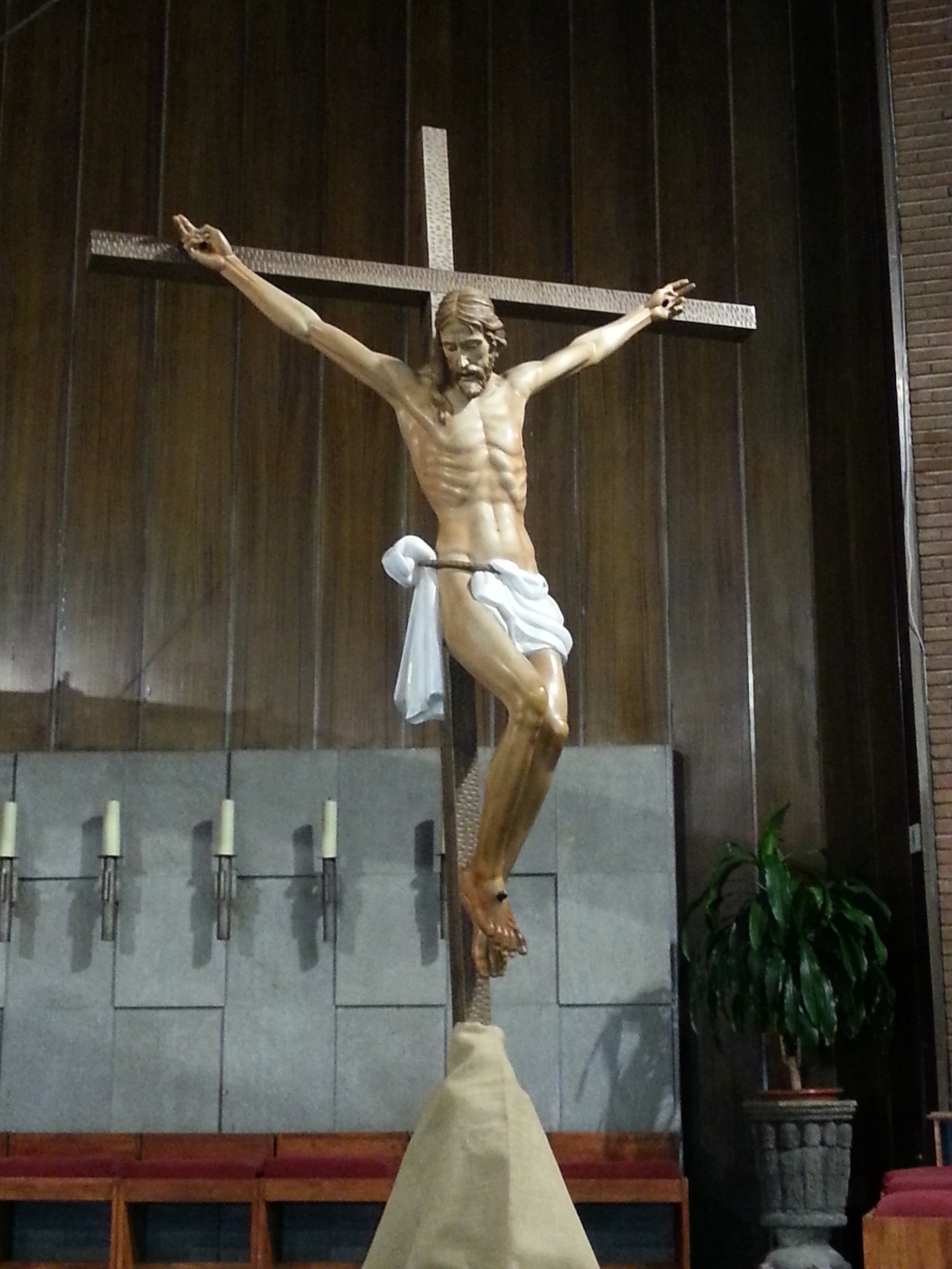 El Santísimo Cristo del Camino recorre la calle el Lunes Santo desde Nuestra Señora de las Delicias