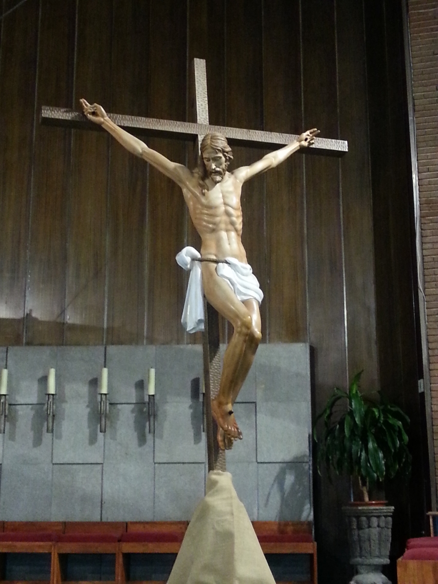 El Santísimo Cristo del Camino recorre la calle el Lunes Santo desde Nuestra Señora de las Delicias