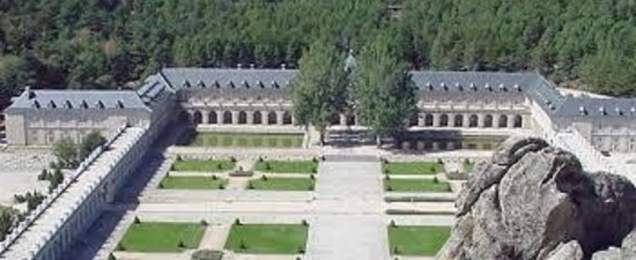 Ejercicios espirituales para matrimonios en el Valle de los Ca&iacute;dos