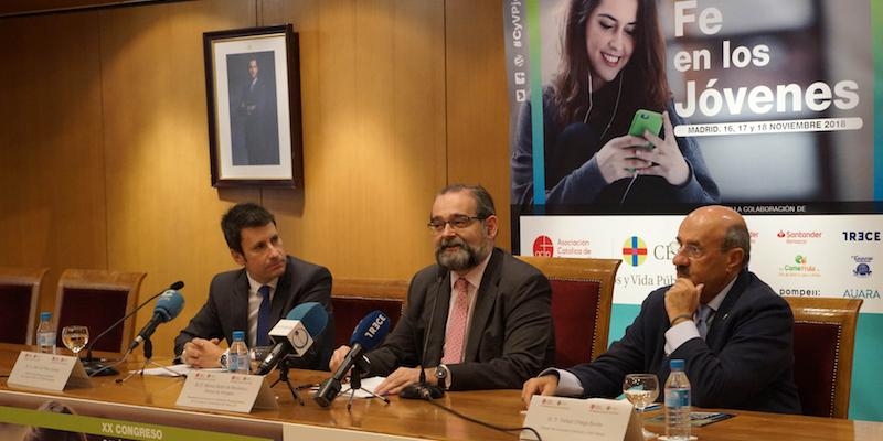 Alfonso Bull&oacute;n de Mendoza: &laquo;Los j&oacute;venes son nuestra raz&oacute;n de ser&raquo;