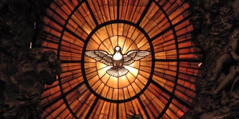 El vicario episcopal de la I imparte el sacramento de la Confirmaci&oacute;n en el colegio Irlandesas El Soto