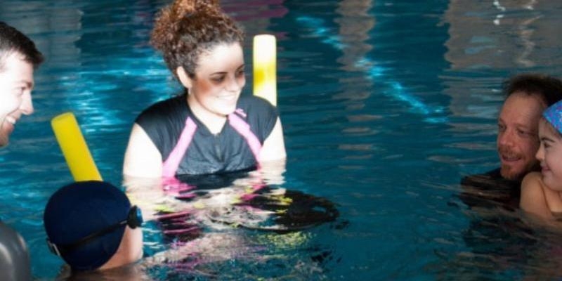 La Unidad de Terapia en el Agua de la Fundación Instituto San José celebra su 10º aniversario