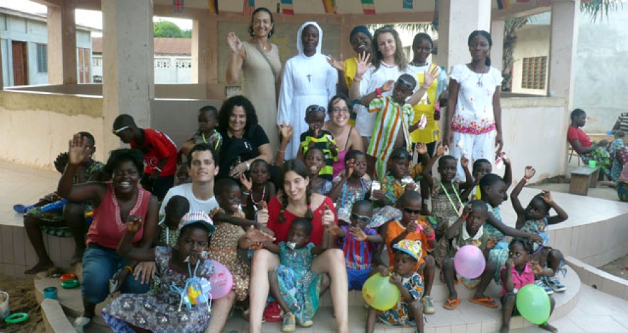 Mensajeros de la Paz y la Escuela Superior de Ingenieros Industriales de la Universidad Polit&eacute;cnica de Madrid presentan Magia por Ben&iacute;n en Madrid