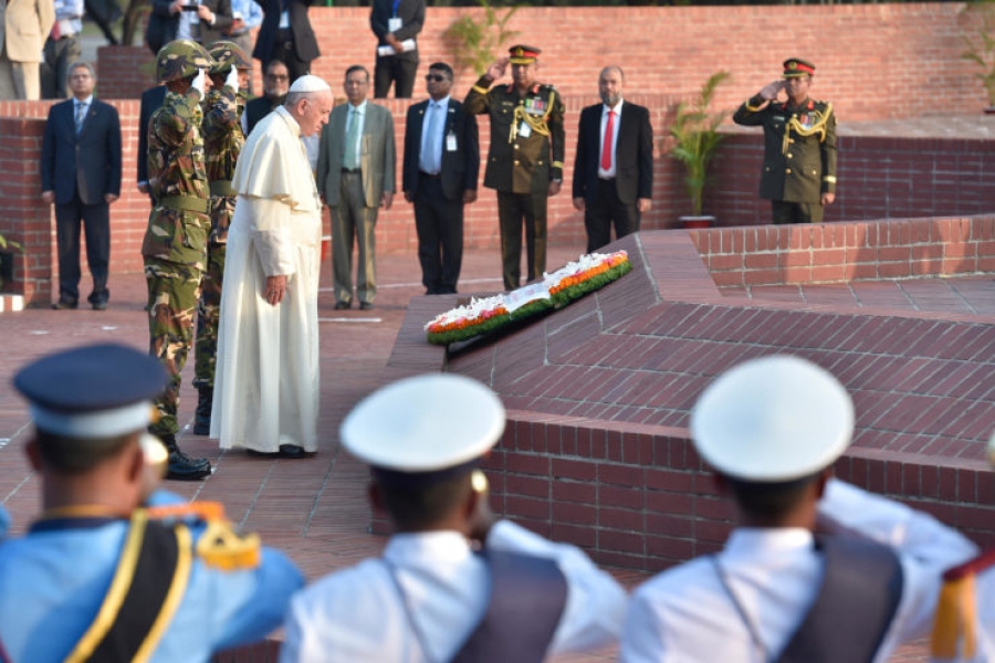 Bangladesh: Visita del Papa al Monumento de los Mártires de Savar