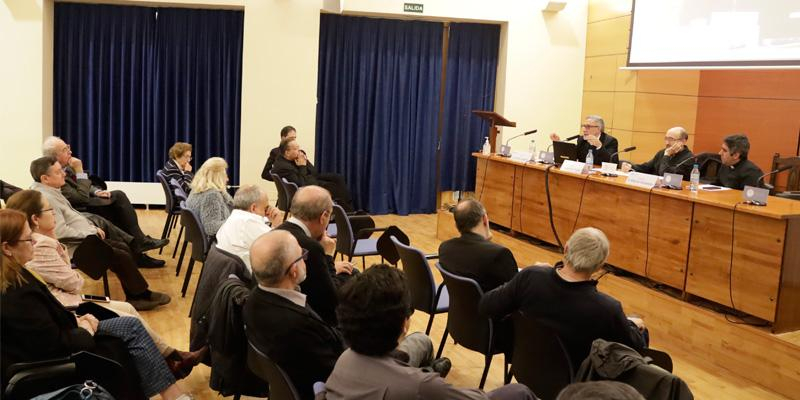 La Universidad San D&aacute;maso re&uacute;ne a sus antiguos alumnos