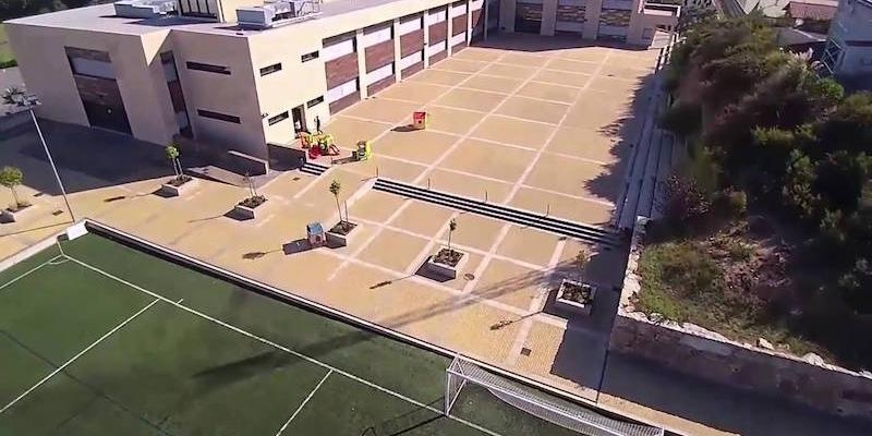 El cardenal Osoro celebra una Eucarist&iacute;a en el colegio Miraflores de Orense