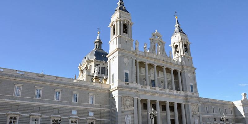 Gallegos residentes en Madrid celebran el Día de Galicia con una Misa en la catedral de la Almudena