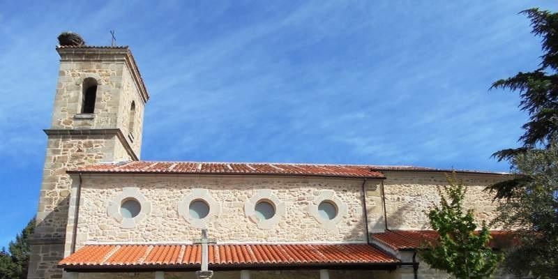 Natividad de Nuestra Se&ntilde;ora de Navacerrada se prepara para la apertura al culto con fieles