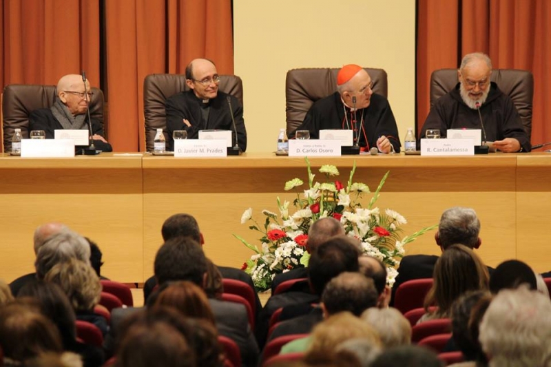 Cantalamessa en la UESD: &laquo;Los cat&oacute;licos estamos m&aacute;s acostumbrados a ser pastores que a ser pescadores de hombres&raquo;